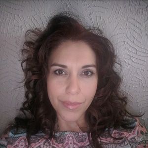 Meet your Posher, Sonia